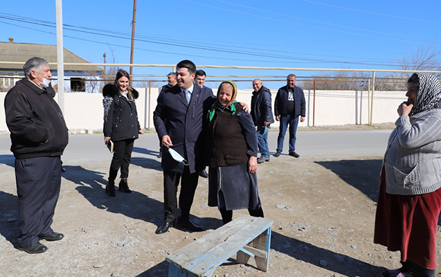 mirhesen-seyidov-rayonda-aparilan-abadliq-isleri-ile-tanis-olub