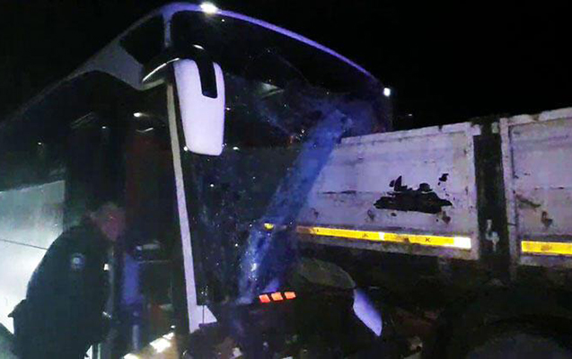 turkiyede-agir-qeza-olen-ve-yaralananlar-var