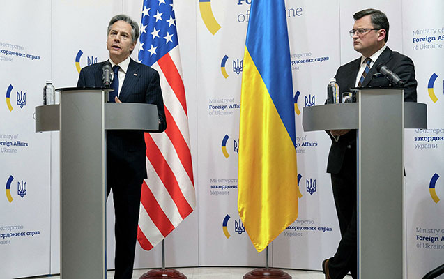 blinken-ukraynanin-xin-rehberi-ile-danisdi
