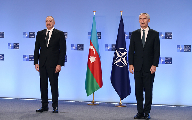 prezident-nato-bas-katibi-ile-ukraynani-muzakire-etdi