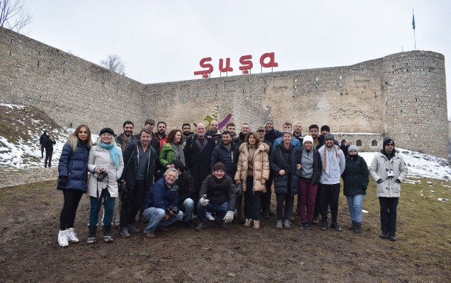 dunyasohretli-seyahetcilerin-susa-seferinden