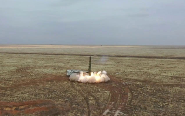 Rusiya ordusu ballistik raketlərlə təlimlərə başladı