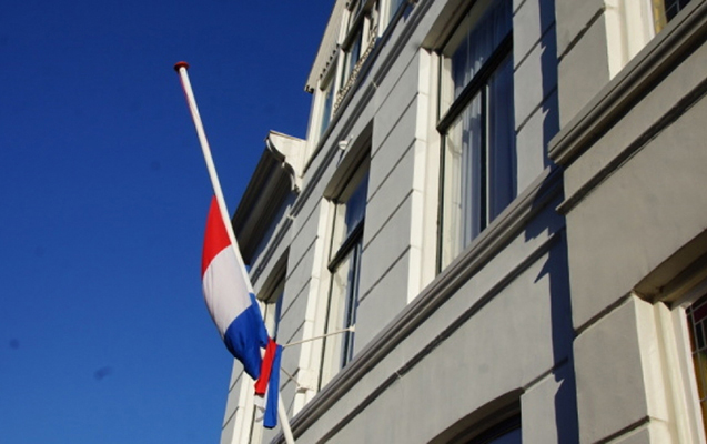 daha-bir-olke-kiyevdeki-sefirliyini-kocurdu