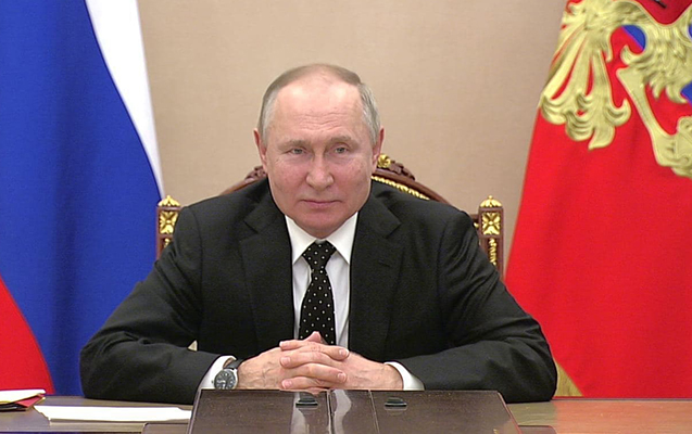putin-sanksiyalarla-bagli-iclas-kecirdi