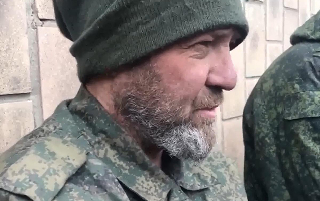 rusiyanin-doyuse-gonderdiyi-donbas-sakinleri-esir-dusdu