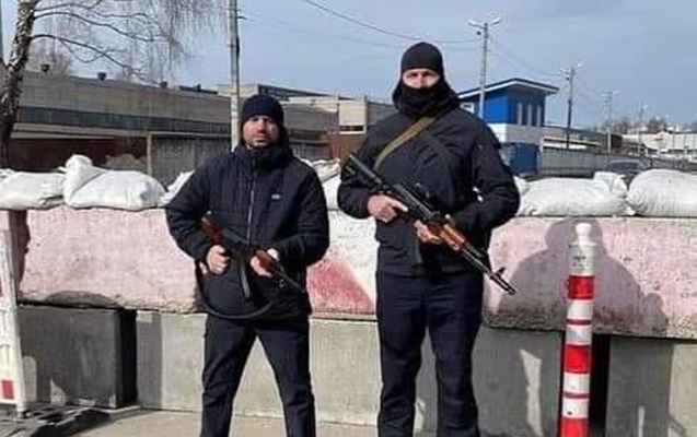 dunya-cempionlari-muharibeye-qosuldu