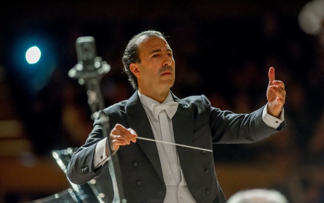 heyder-eliyev-merkezinde-alvize-kazellatinin-dirijorlugu-ile-konsert-kecirilib