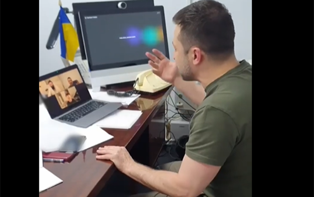 Zelenski İlon Maskı Ukraynaya dəvət etdi
