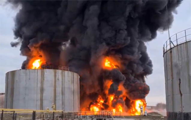 luqanskda-neft-anbarinda-guclu-yangin