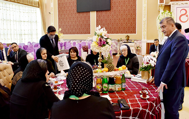 sirvanda-sehid-analarinin-istiraki-ile-8-mart-qeyd-olunub