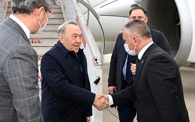 Nazarbayev Antalyaya getdi