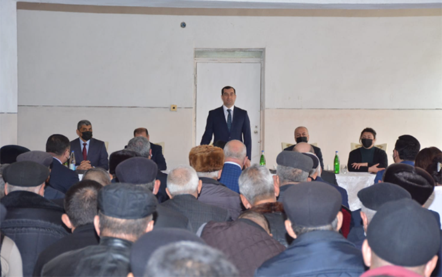 samaxinin-ovculu-kendinde-seyyar-qebul-kecirilib