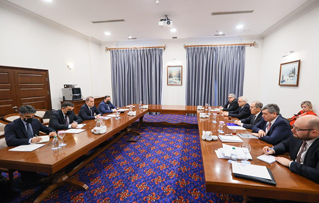 ceyhun-bayramov-lavrovla-ukraynadaki-veziyyeti-muzakire-etdi