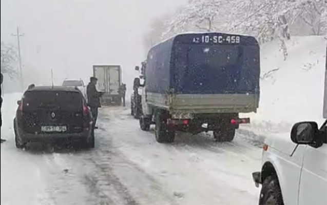 qar-agsu-asiriminda-hereketi-iflic-etdi