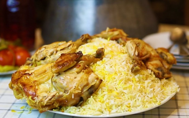 bayramdan-qalmis-boyat-plov-zeherlenmeye-sebeb-ola-biler