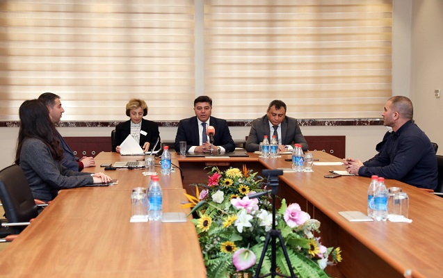 bayram-gunlerinde-azeriqaza-14-minden-cox-muraciet-daxil-olub