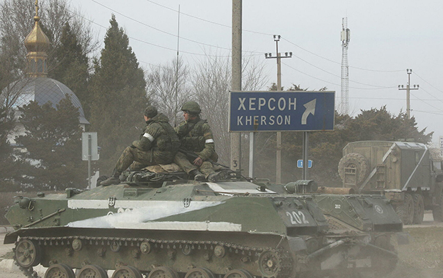 rusiya-xersonu-tamamile-nezarete-goturduyunu-aciqladi