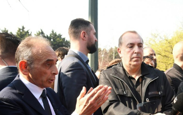 fransada-prezidentliye-namizede-butulka-atdilar