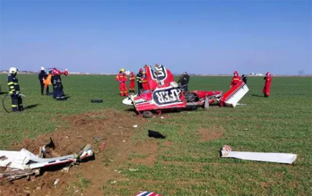 ruminiyada-idman-teyyaresi-qezaya-ugradi-pilot-oldu