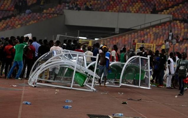 nigeriya-dc-ye-gede-bilmedi-azarkesler-stadionu-dagitdi