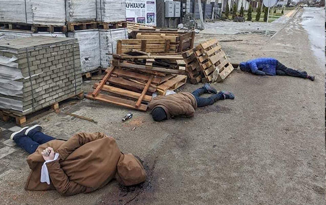 kiyev-vilayetinde-elleri-bagli-insan-cesedleri-askarlandi