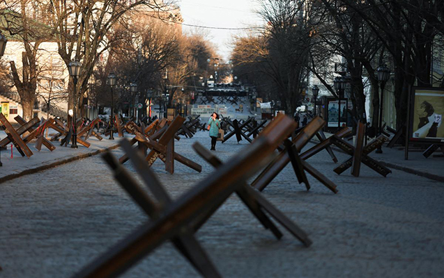 Ruslar Odessaya raket zərbələri endirdi