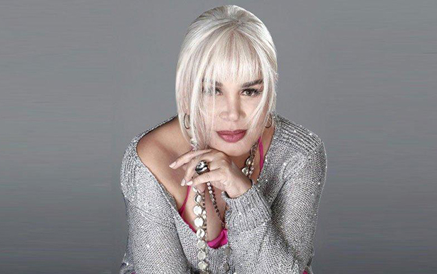 sezen-aksu-azerbaycanda-xeyriyye-aksiyasi-kecirdi