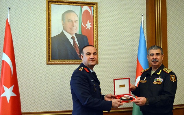 Zakir Həsənov türkiyəli generalla görüşdü