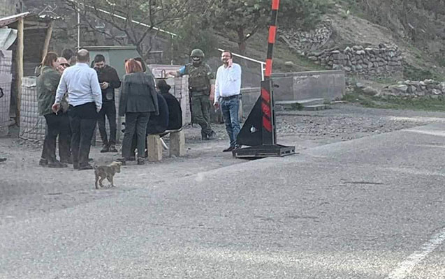 qarabaga-gelmek-isteyen-ermeni-deputatlar-azerbaycan-serhedinden-geri-qaytarildi