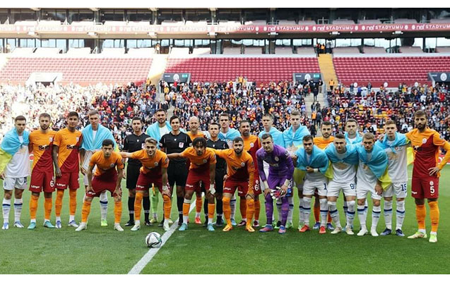 qalatasaray-xeyriyye-matcinda-kiyev-dinamosuna-uduzdu