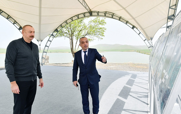 prezident-kondelencay-su-anbarlarina-getdi