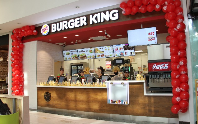 burger-kingde-istehlaka-yararsiz-mehsullar-askarlandi