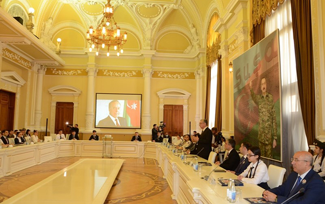 heyder-eliyev-ve-azerbaycan-tarixi-movzusunda-elmi-praktik-konfrans-kecirildi