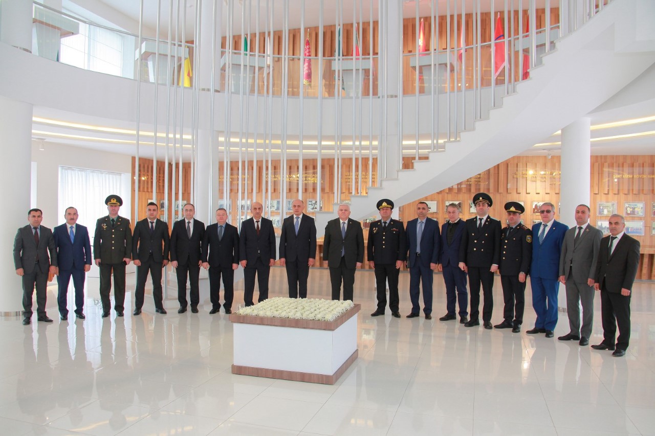 sekide-heyder-eliyevin-anadan-olmasinin-99-cu-ildonumu-ile-bagli-tedbir-kecirildi