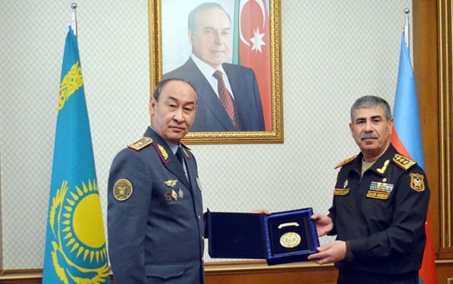 Zakir Həsənov qazaxıstanlı generalla görüşdü - Foto