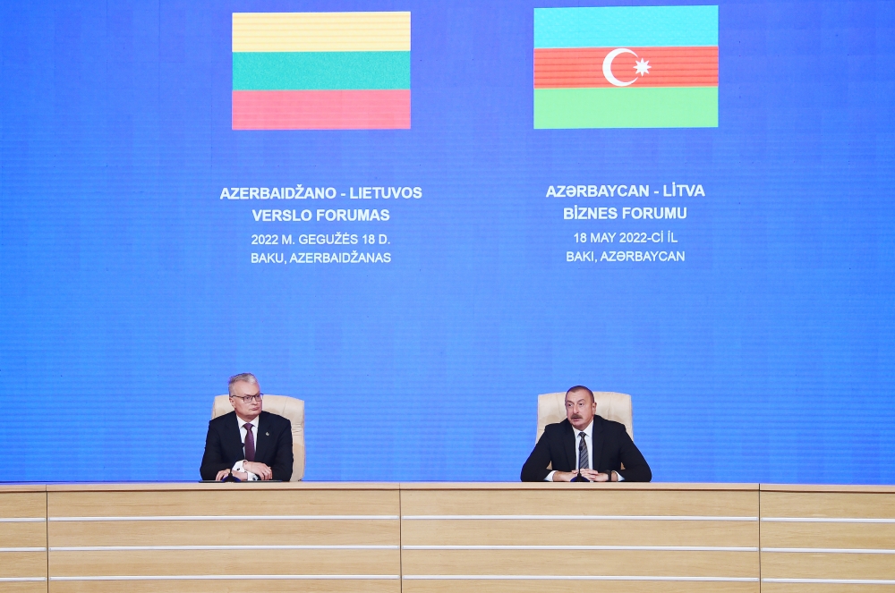 Azərbaycan və Litva prezidentləri biznes foruma qatıldılar