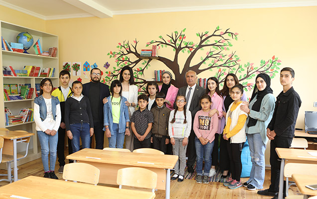 nefes-ucqar-dag-kendindeki-usaqlari-bele-sevindirdi