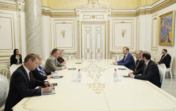 klaar-pasinyanla-gorusdu