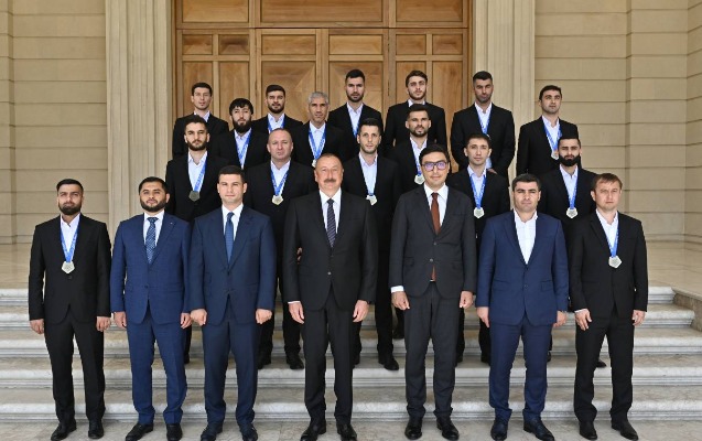 ilham-eliyev-avropa-cempionu-olan-komandamizi-qebul-etdi