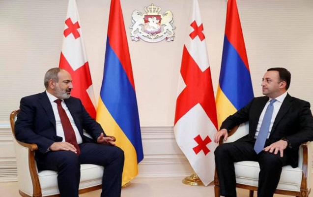 qaribasvili-ve-pasinyan-regiondaki-veziyyeti-muzakire-etdi
