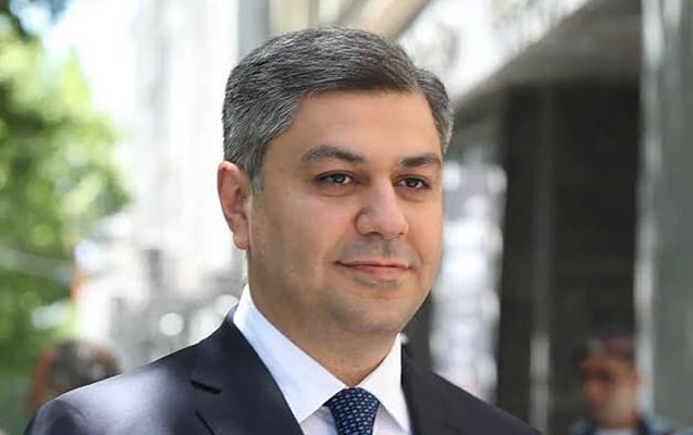 ermenistanda-muxalif-deputat-mandatindan-imtina-etdi
