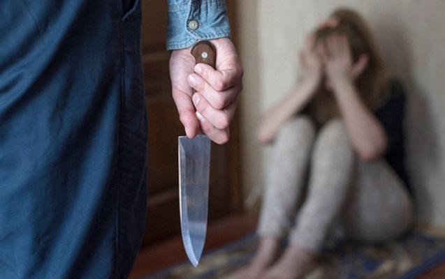 gencede-er-arvadini-qetle-yetirdi