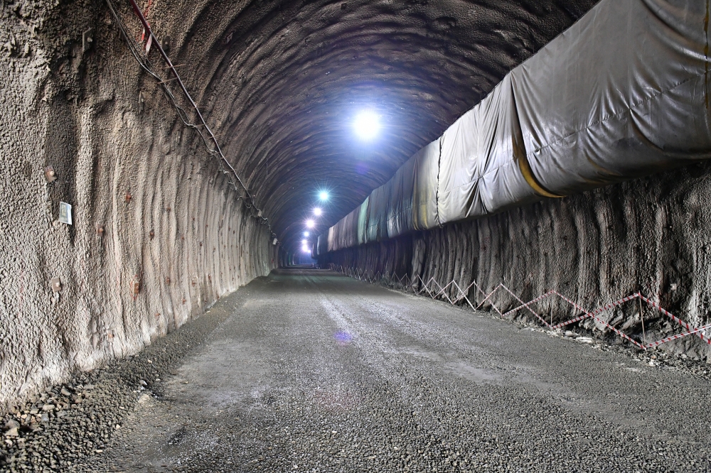 Prezident Göygöldə inşa edilən iki tunelin tikintisi ilə tanış oldu - Fotolar