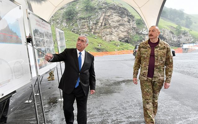 Prezident Göygöldə inşa edilən iki tunelin tikintisi ilə tanış oldu