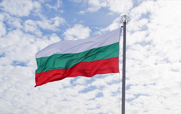 bolqaristan-70-rus-diplomati-olkeden-cixarir