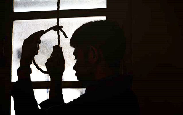 В Баку подросток сделал селфи перед самоубийством