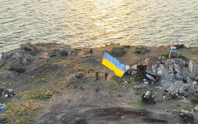 Rusiya ordusu İlan adasına aviazərbə endirdi