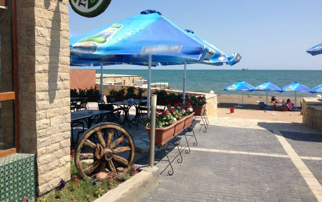 bakidaki-meshur-restoranla-bagli-protokol-tertib-edildi