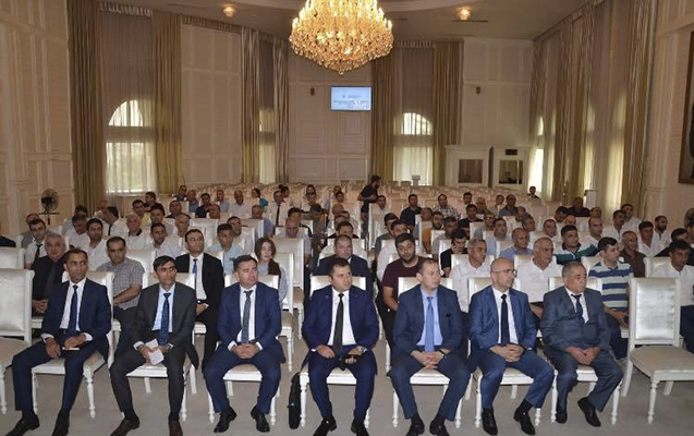 gencede-sahibkarlarla-gorus-kecirildi