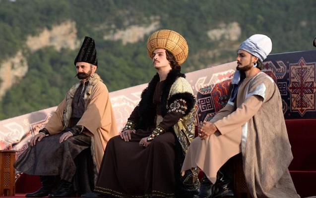 susada-fuzuli-natevan-nesimi-vaqif-obrazlari